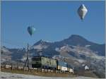 Die goldene Schokoladen Lok und der silberne Breitling Ballon.