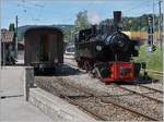 Die Blonay-Chamby G 2x 2/2 105 (Baujahr 1918) rangiert in Blonay.