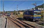 Gleisbauarbeiten bei der CEV: Die MOB Gem 2/2 2502 and 2504 in Blonay bereiten sich für die Führung des leeren Kieszuges via Chamby zur MOB vor.