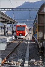 Der NINA RABe 525 039 erreicht von Le Châble kommend sei Ziel Martigny.

19. Nov. 2025