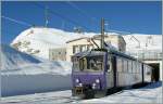 Der Bhe 4/8 kurz vor der Talfahrt auf der Gipfelstation Rochers de Naye.