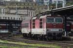 ZSSK 263 010 steht mit ein Regionalbahn am 27 Augustus 2021 in Bratislava hl.st. und beweist damit, dass die Princesna nicht nr mit DoStos fahren knnen.
