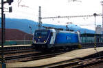 388 001 von CD Cargo bei der Durchfahrt im Bahnhof Decin hl.n.