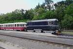 T435 003 zieht ein Sonderzug aus Luzna u Rakovnika aus nach Prag am 10 juni 2022.