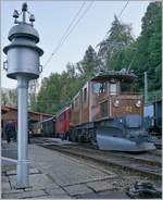 50 Jahre Blonay Chamby - MEGA BERNINA FESTIVAL Der erste Zug des Tages, ja des ganzen Bernina Festivals ist nun fr die Fahrt nach Chamby und Montreux bereit.