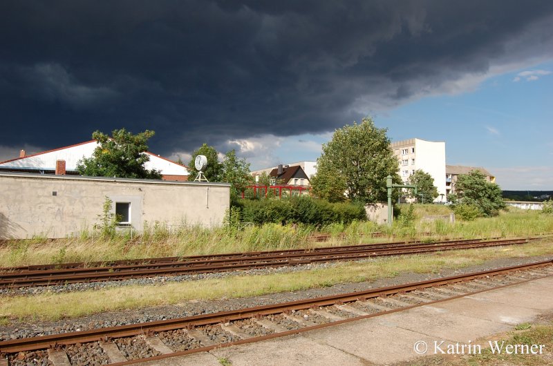 Weltuntergangsstimmung �ber dem Bf Ro�leben; 21.07.2007 (Foto: Katrin Werner)